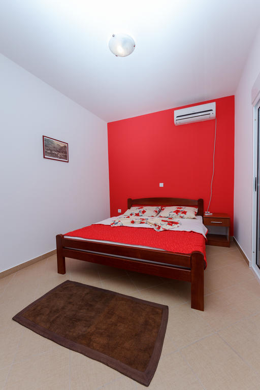 Apartments Sergej Sutomore Room photo