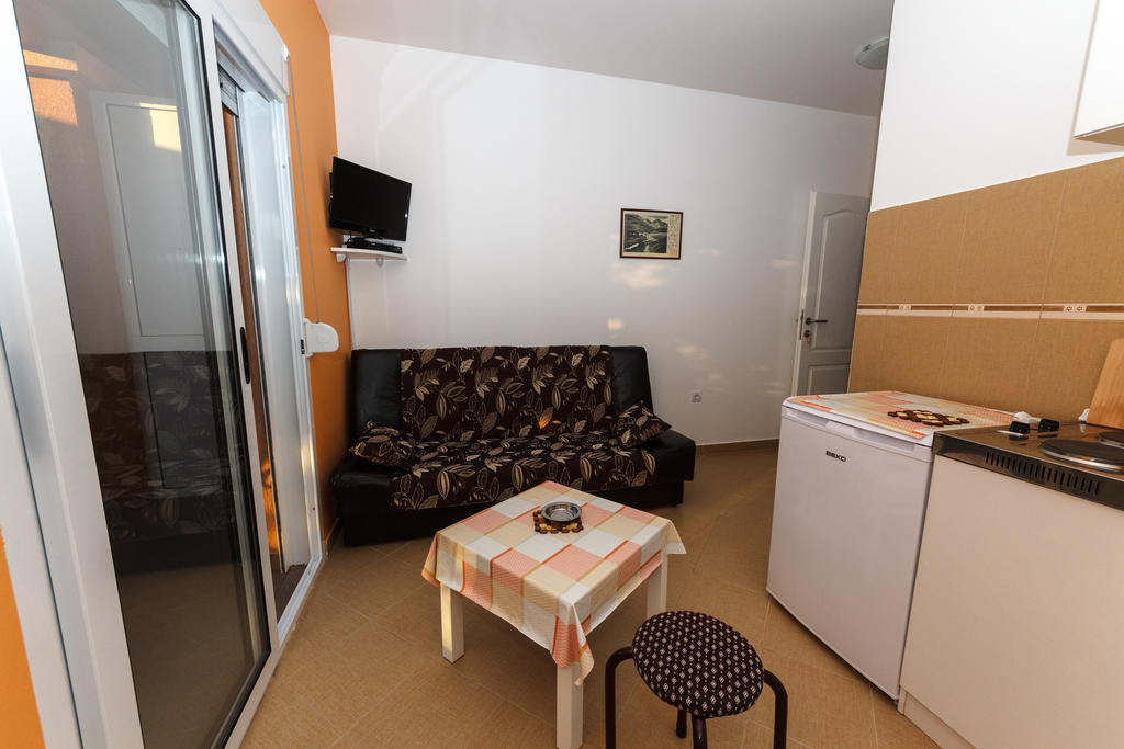 Apartments Sergej Sutomore Room photo