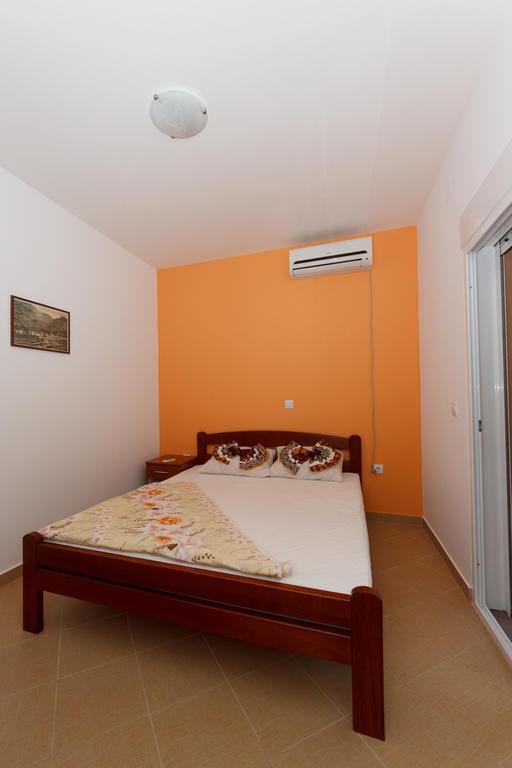 Apartments Sergej Sutomore Room photo